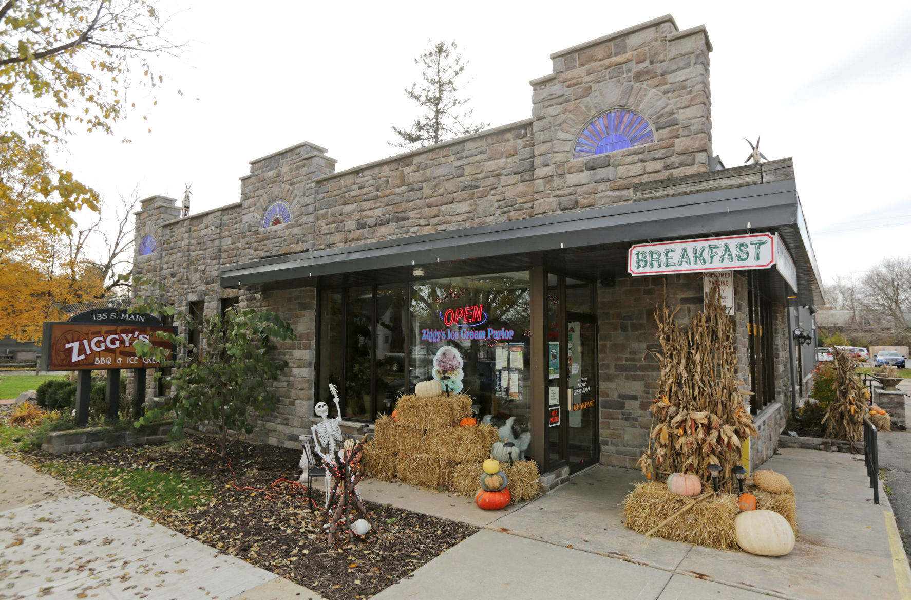 Ziggy's exterior
